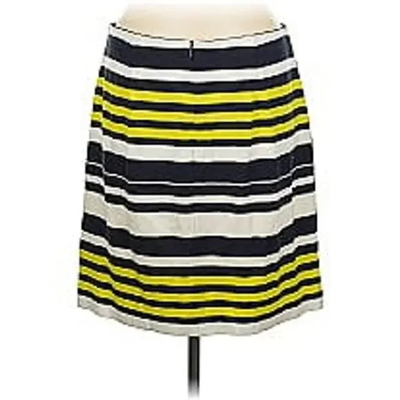 Ann Taylor Size 8 Casual skirt - Picture 2 of 4